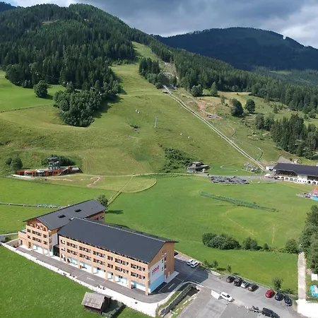 Cooee Alpin Bad Kleinkirchheim