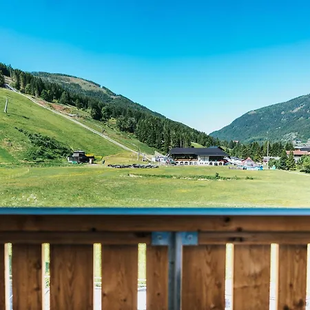 Cooee Alpin ホテル 4*